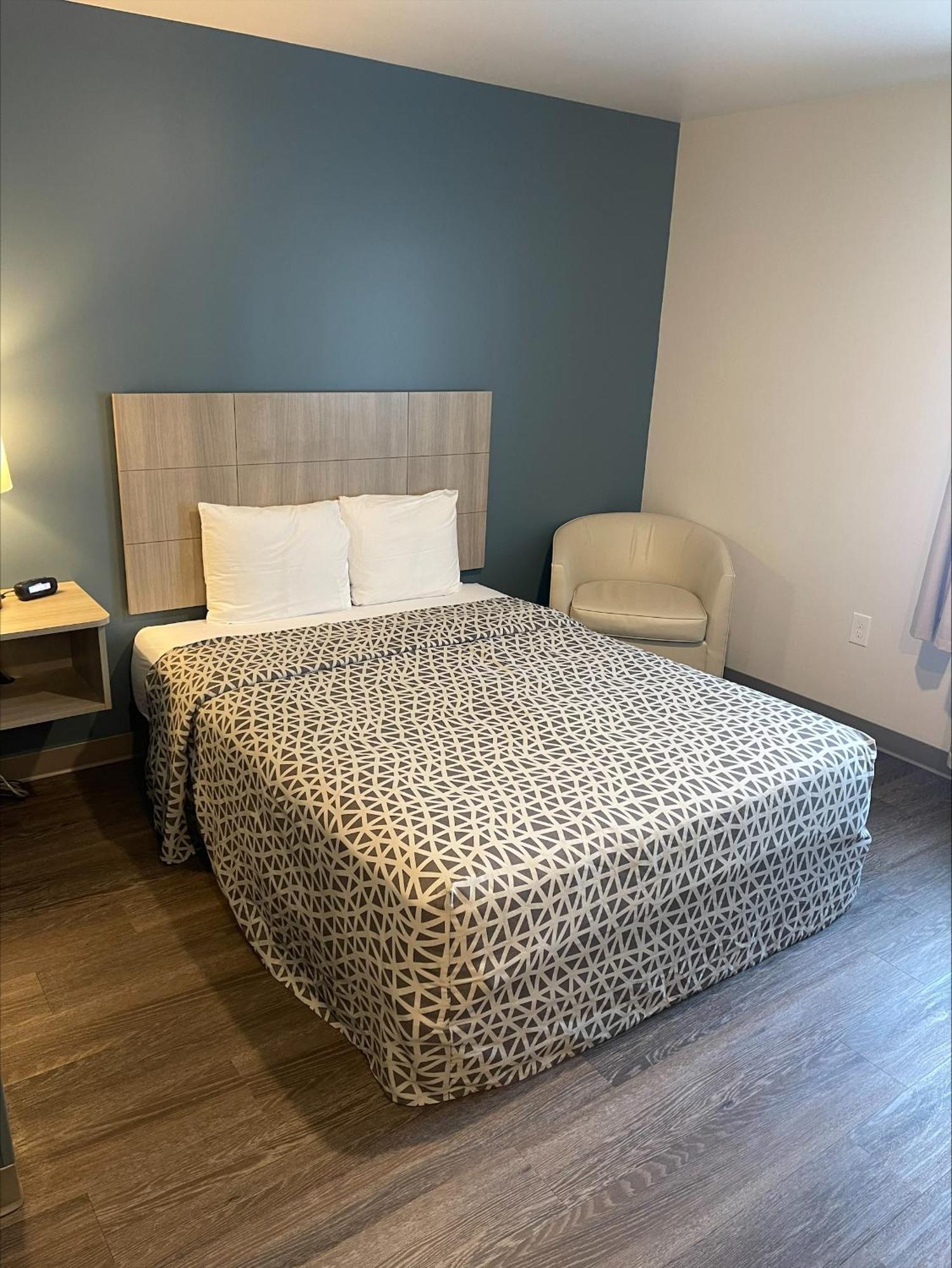 Woodspring Suites Grand Rapids Kentwood Cascade Rum bild